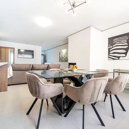 Luxury Escape In Puerto Banus * Марбелья