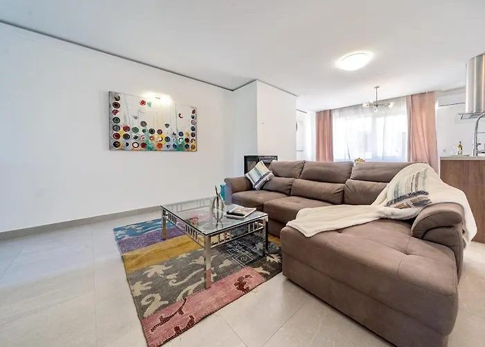 Luxury Escape In Puerto Banus