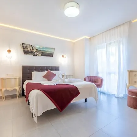 Luxury Escape In Puerto Banus Apartment