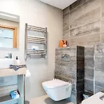 Luxury Escape In Puerto Banus